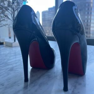 Christian Louboutin Privé Open Toe Pump